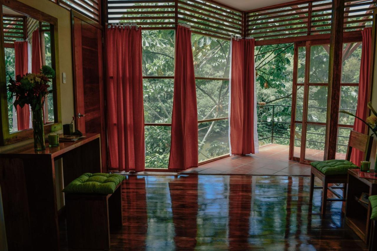 Itamandi Eco Lodge Río Arajuno エクステリア 写真